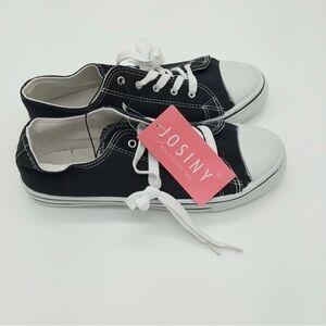 Women’s Black and White Canvas Sneakers Sz 7
